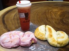 with狗头子-LELECHA乐乐茶(上海五角场万达广场店)