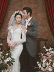 -雪中彩影婚纱摄影·微光艺术中心