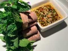 薄荷牛肉卷-云腾食府·云南菜
