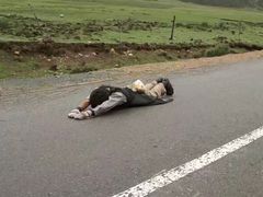 -松赞干布出生地