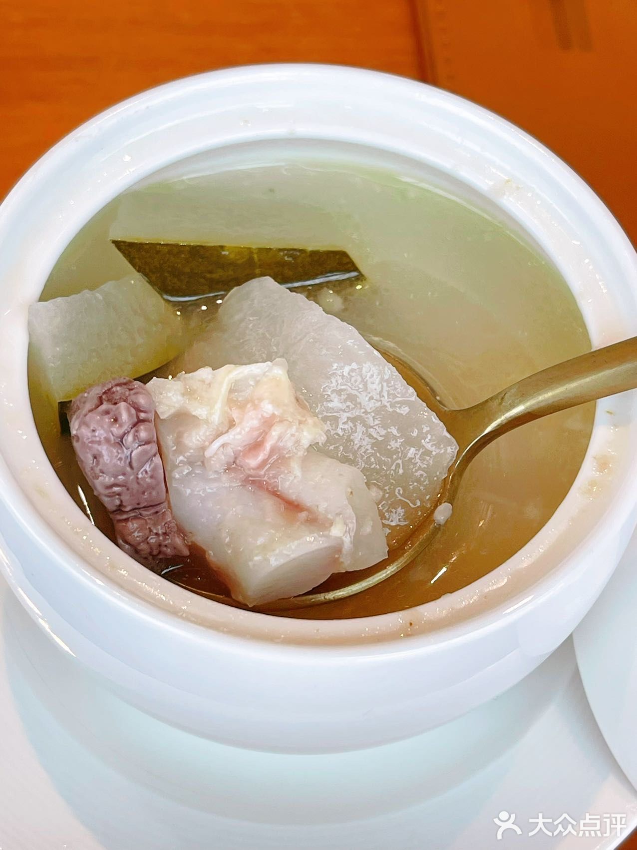 在赛车比赛现场吃美食！！！
