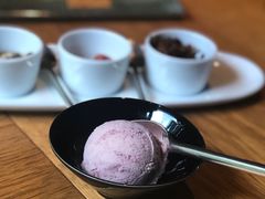 杨梅冰淇淋-新荣记(西溪湿地店)