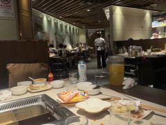 -海底捞火锅鲜切牛肉主题店(长寿路店)