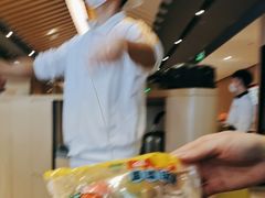 -海底捞火锅(新松江路店)