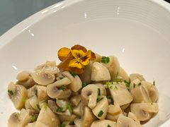 马兰头拌口蘑-胡记饭店(保工街店)