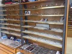 -优医视平价眼镜蔡司依视路折扣工厂店(德胜门店)