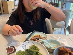 -泓历皇朝酒店(东亭店)