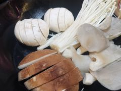 菌菇拼盘-丽江庭院之爱在路上(西单店)