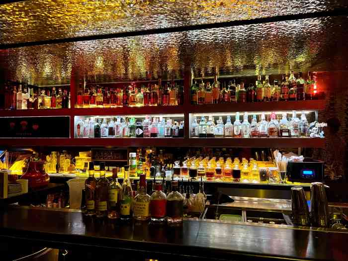 monkey(五原路店)-"食物其实一般,作为小酒吧 简餐的感觉倒是.