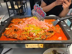 -江边城外烤全鱼(世茂广场店)