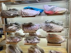 -爱革·洗衣改衣·洗鞋修鞋·洗包修包·奢侈品护理(宝地广场店)