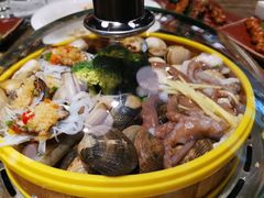 -日进一片海.生腌海鲜火锅.宵夜烧烤(三里屯总店)