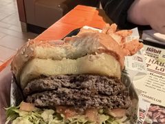 -The Habit Burger Grill 哈比特汉堡(复兴soho店)