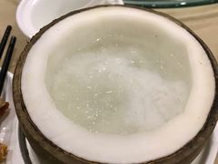 原盅椰子炖燕窝-庄氏祥记家常食府(国瑞建材家居博览中心店)