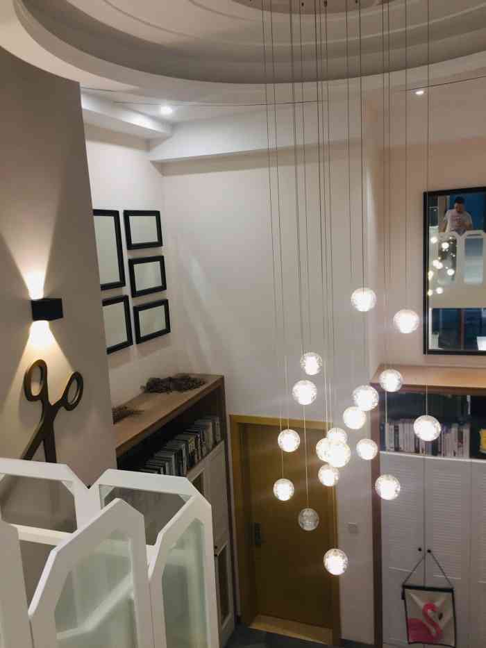 罗伟明工作室-"【项目】染发前一天看到朋友新染的头发,.