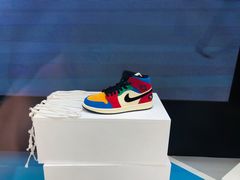 -Air Jordan(世贸天阶店)