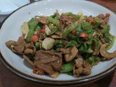 -湖南人家湘菜馆(镇江路店)