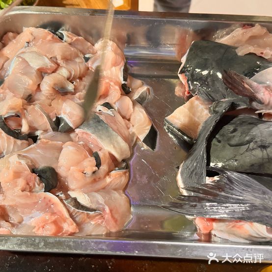 西溪周家酸汤牛肉生态鱼店