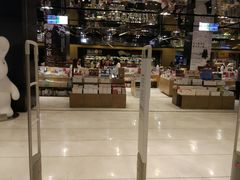 -诚品(信义店)