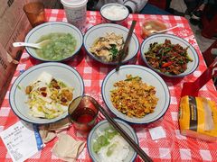 -荆九爷爆炒桥头三嫩(云南北路店)