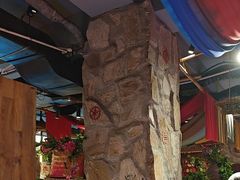 -老牌坊云南鱼豆花火锅(嵩山店)