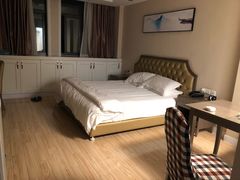 -上寓酒店公寓(原皇室堡酒店公寓)