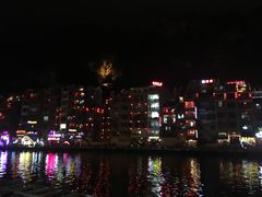 -罗满娘特色豆花烤鱼
