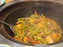 -山河屯铁锅炖·非遗东北菜(南山店)
