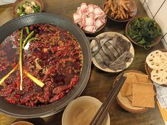 -黄潇洒老火锅(九眼桥宏济巷店)
