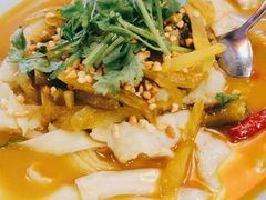 -铁二锅米线童谣洋芋饭(立海大厦店)