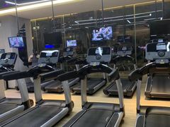 -威克健身游泳(万菱汇店)