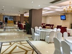 -大连长城大饭店(西安路地铁站店)