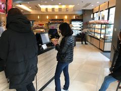 -85度C(生甜甜圈研究工坊·上海平凉店)