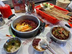 -大芊金重庆串串火锅(南京路店)