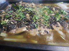 鲶鱼-晓鲜熊猫烤鱼烤吧(西三旗百汇北门店)