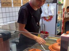 -红猪卤肉饭(大西洋美食城店)