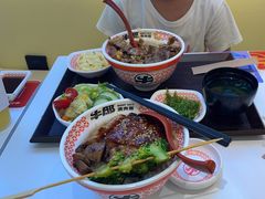 -牛邸·烧肉饭(来福士店)