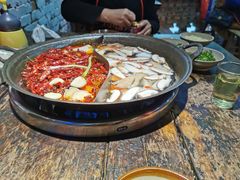 -四小区火锅·巷子里的重庆火锅(花照壁店)