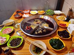 -毛毛老火锅(八年观音桥店)