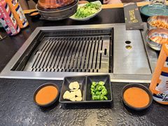 -臻牛烤肉