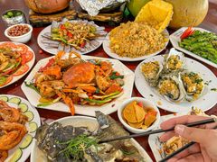 -岛中岛·海鲜大排档·万宁老字号(东澳店)