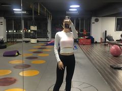 -越·健身工作室(华尔兹广场写字楼B栋店)