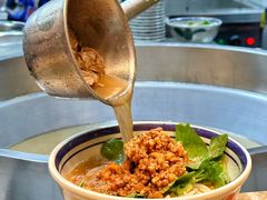 -云阿蛮云南生烫牛肉米线(奉贤路店)