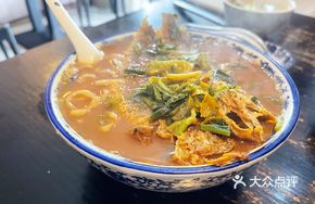 Shredded Pork and Yellow Croaker Noodles