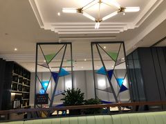 -港丽餐厅(高德置地店)