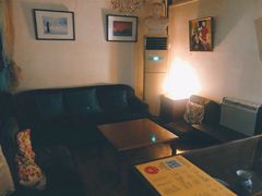 卡座-脚下咖啡·CHILL酒馆(灵光东巷店)