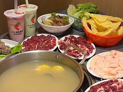 牛肉火锅排骨汤底-贵宾牛·潮汕牛肉火锅(珠池总店)