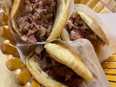 精品火烧-闫家驴肉老店(华电一校店)