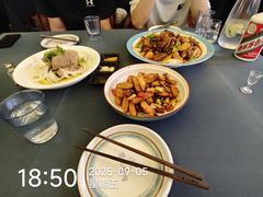 -伊带伊路新疆美食府(呼家楼店)