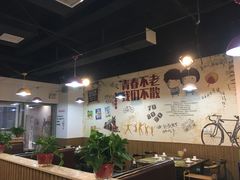 大堂-王婆大虾(睿达广场木兰里店)